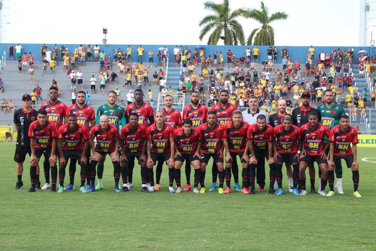 Fotos do jogo de volta da semifinal da Srie D, entre Amazonas e Pouso Alegre, no Estdio Carlos Zamith, em Manaus