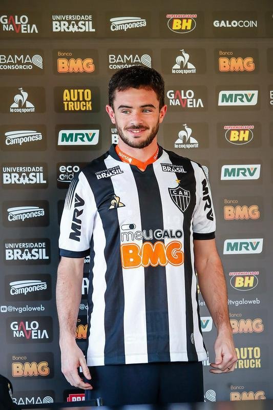 Lucas Hernndez - Uma das contrataes mais contestadas da gesto de Sette Cmara. O lateral-esquerdo custou cerca de 3 milhes de dlares (cerca de R$ 12 milhes). O uruguaio chegou do Pearol, mas no conseguiu se firmar. Ele est na lista de dispensa do clube.