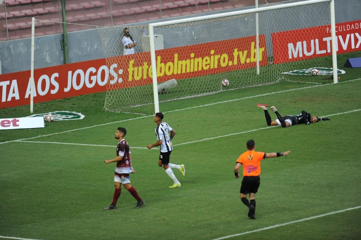 Fotos da vitria do Atltico sobre o Patrocinense, por 3 a 1, no Independncia, em Belo Horizonte, pela quarta rodada do Campeonato Mineiro. Mando foi do clube do interior, que no pde realizar a partida em Patrocnio devido ao elevado nmero de casos de COVID-19 na cidade.
