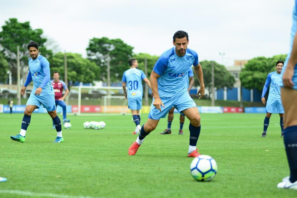 Imagens do treino do Cruzeiro nesta sexta-feira (12/10), antes do jogo contra o Vasco, pelo Brasileiro