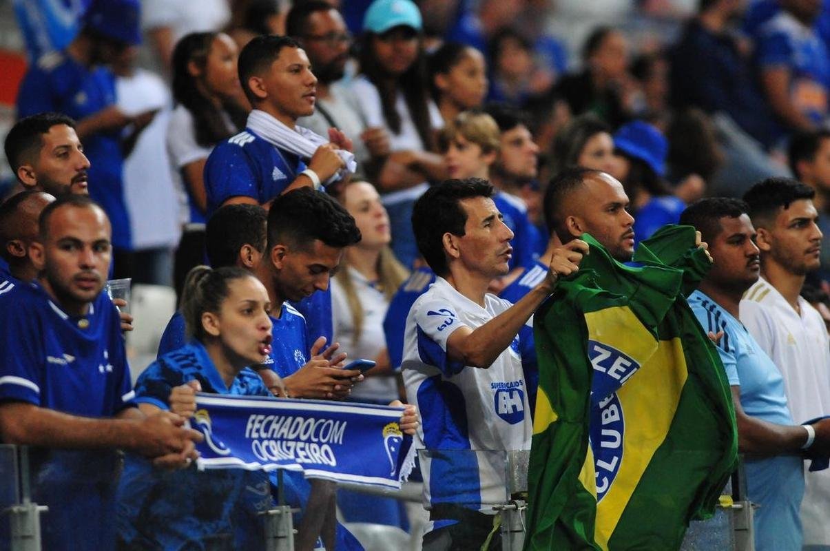 Fotos do jogo entre Cruzeiro e Guarani