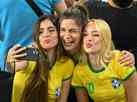 Fotos das torcidas de Crocia e Brasil pelas quartas de final da Copa