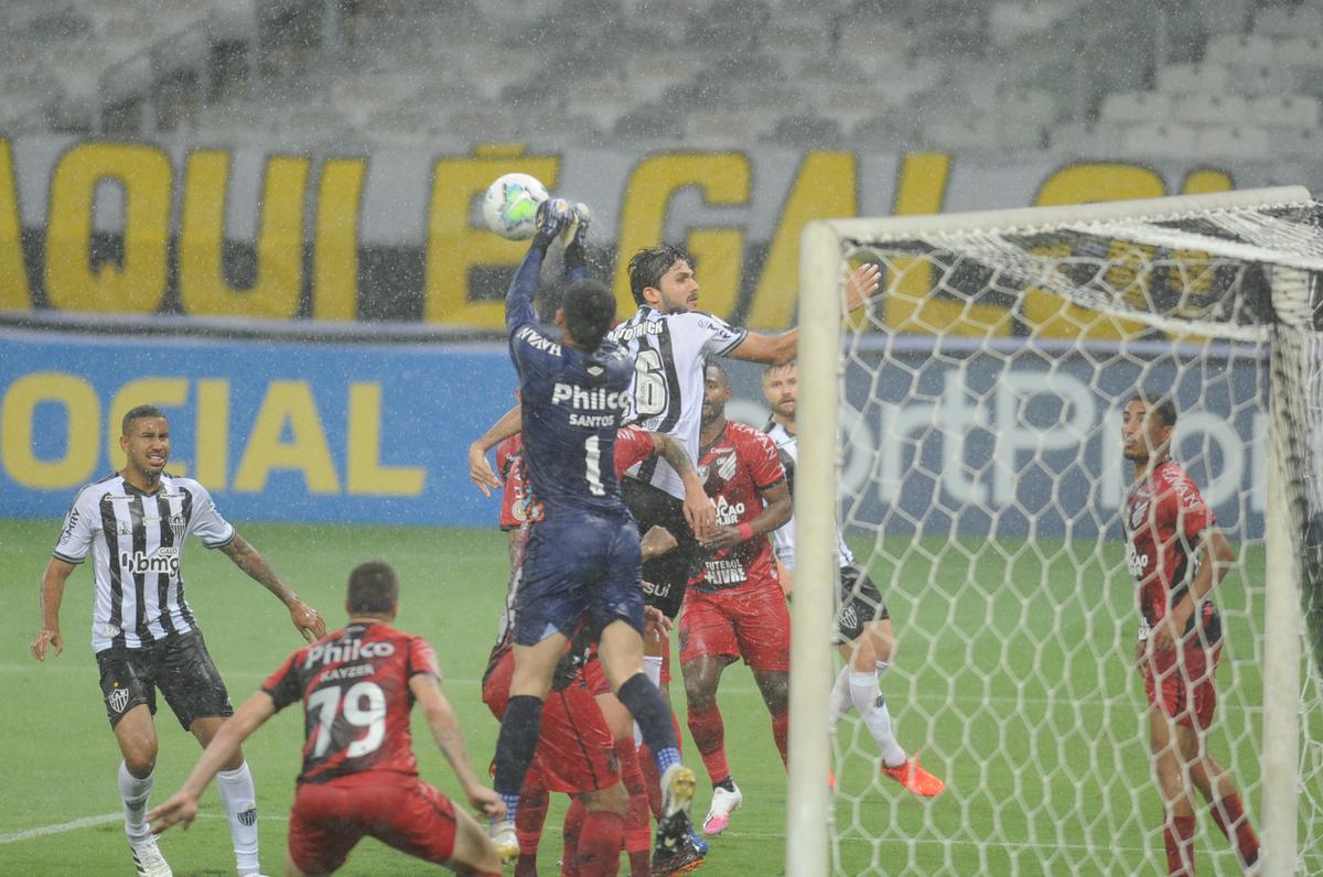 Foto do jogo entre Atltico e Athletico-PR, no Mineiro, em Belo Horizonte, remarcado e vlido pela sexta rodada do Campeonato Brasileiro (18/11/2020)