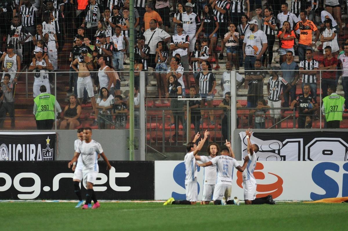 Fotos do jogo entre Atltico e Grmio