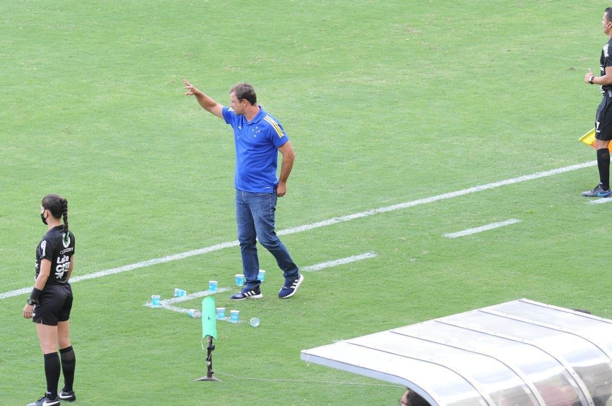 Fotos do empate por 0 a 0 entre Cruzeiro e Tombense, no Mineiro, em Belo Horizonte, pela sexta rodada do Campeonato Mineiro de 2021. Goleiro cruzeirense Fbio pegou um pnalti cobrado por Paulinho Dias e evitou o revs.