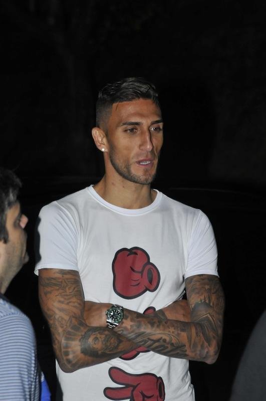 Reforo anunciado no ltimo sbado, o atacante Rafael Marques desembarcou em Belo Horizonte nesta tera-feira e seguiu para a Toca da Raposa II