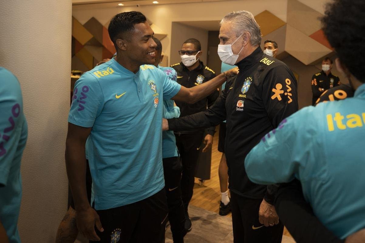 Jogadores se apresentam  Seleo Brasileira