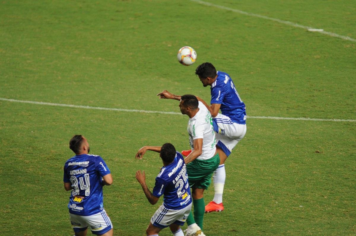 Fotos do jogo entre Cruzeiro e Cuiab, no Independncia, em Belo Horizonte, pela 32 rodada da Srie B do Campeonato Brasileiro