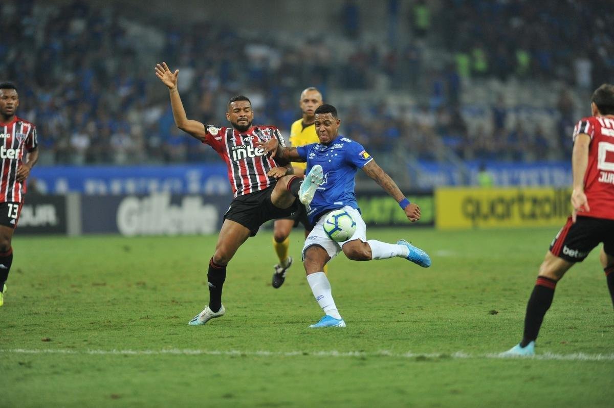Fotos de Cruzeiro x So Paulo, no Mineiro, pela 26 rodada do Campeonato Brasileiro