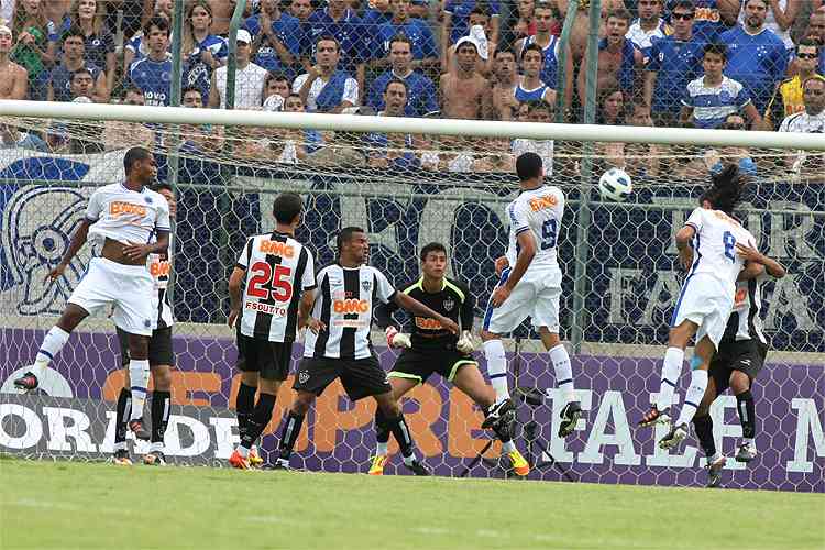 Relembre a queda do Palmeiras para Série B em 150 fotos