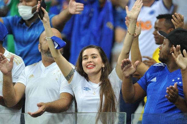 Fotos da torcida do Cruzeiro no clssico contra o Amrica, no Mineiro, em BH, pela 3 rodada do Campeonato Mineiro
