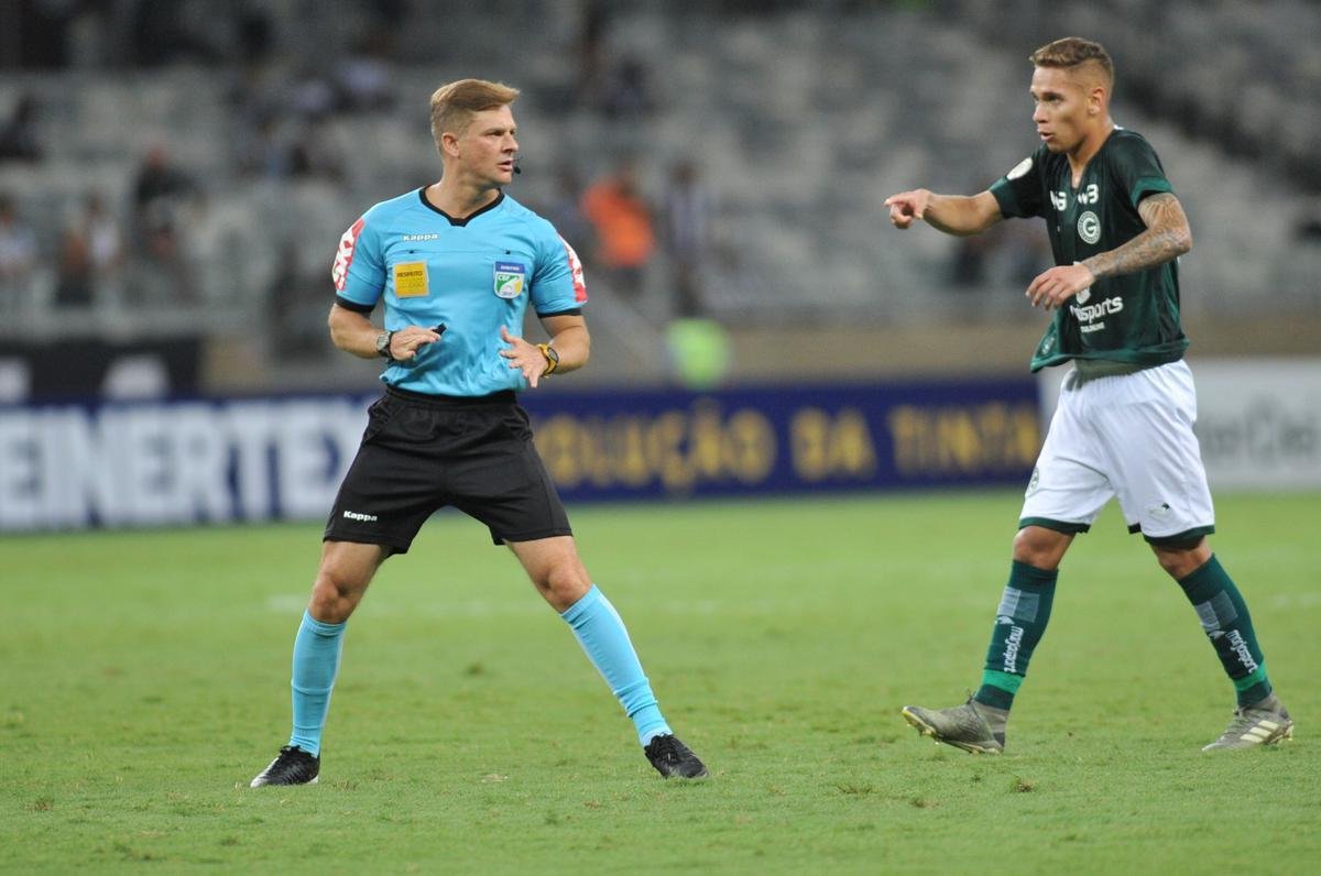 Atltico enfrentou o Gois em jogo do Campeonato Brasileiro