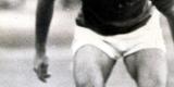 Perfumo defendeu o Cruzeiro entre 1971 e 1974, e foi tricampeo mineiro (72, 73 e 74).