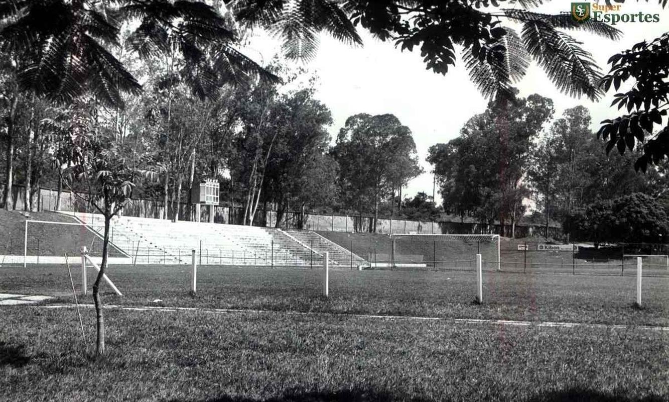 Toca da Raposa I em 1985