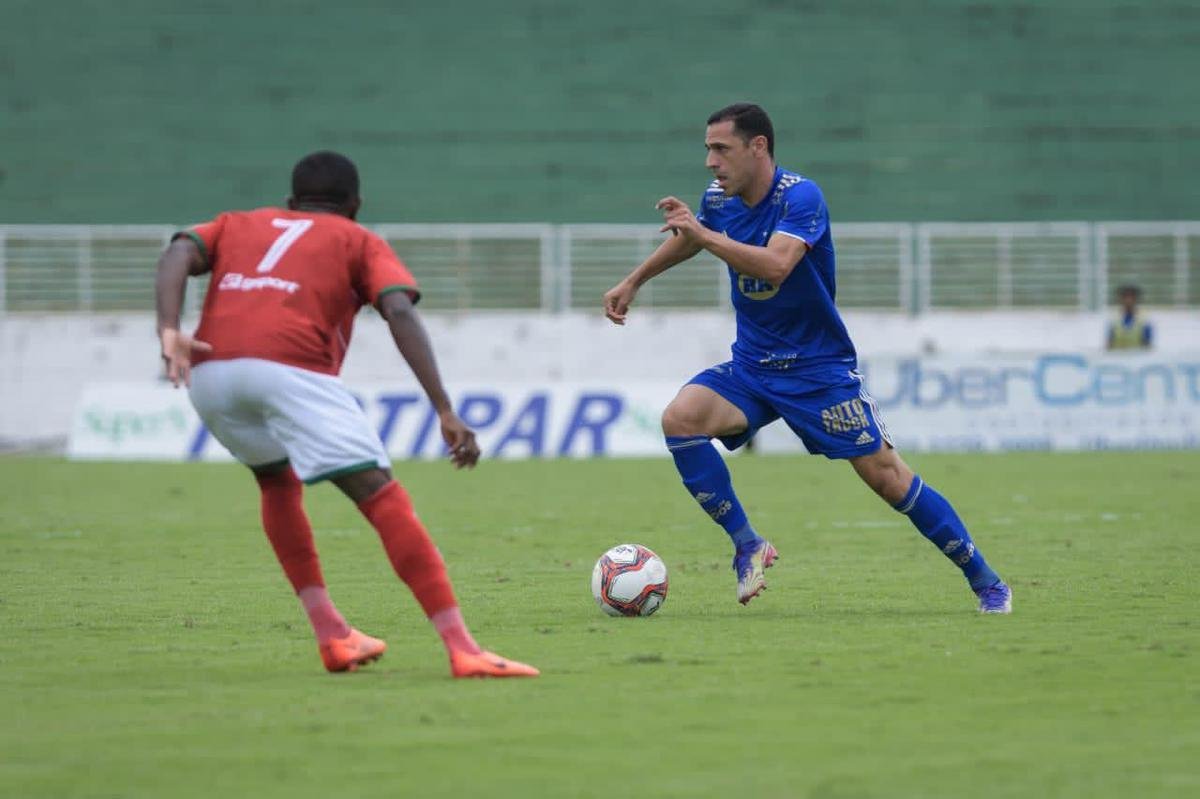 Boa e Cruzeiro se enfrentaram na manhã deste domingo de Páscoa na abertura da 7ª rodada