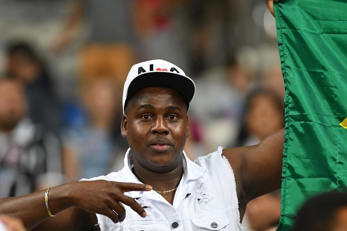 Torcedores na partida entre Argentina e Paraguai, no Mineiro, pela Copa Amrica