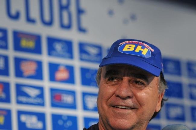 Marcelo Oliveira foi o tcnico do Cruzeiro bicampeo brasileiro em 2013 e 2014. Em 2015 ele retornou  Toca, mas no repetiu o mesmo sucesso da primeira passagem, quando tambm foi campeo estadual de 2014. Oliveira tem 169 jogos  frente da Raposa.