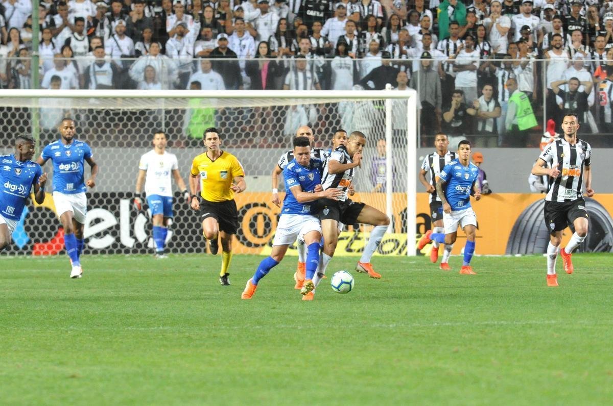 Atltico e Cruzeiro se enfrentaram pelas quartas de final da Copa do Brasil