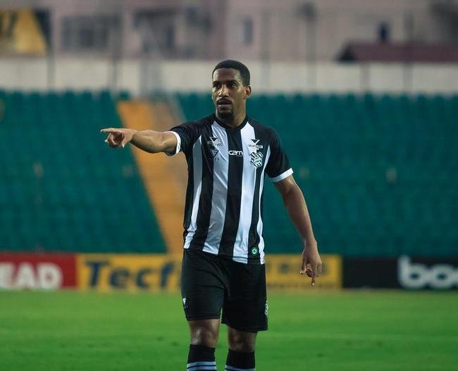 Matheus Neris - o volante de 22 anos veio em definitivo para o Cruzeiro, com o Palmeiras, clube que o revelou, mantendo parte dos direitos econmicos. Em 2020, ele disputou a Srie B pelo Figueirense.