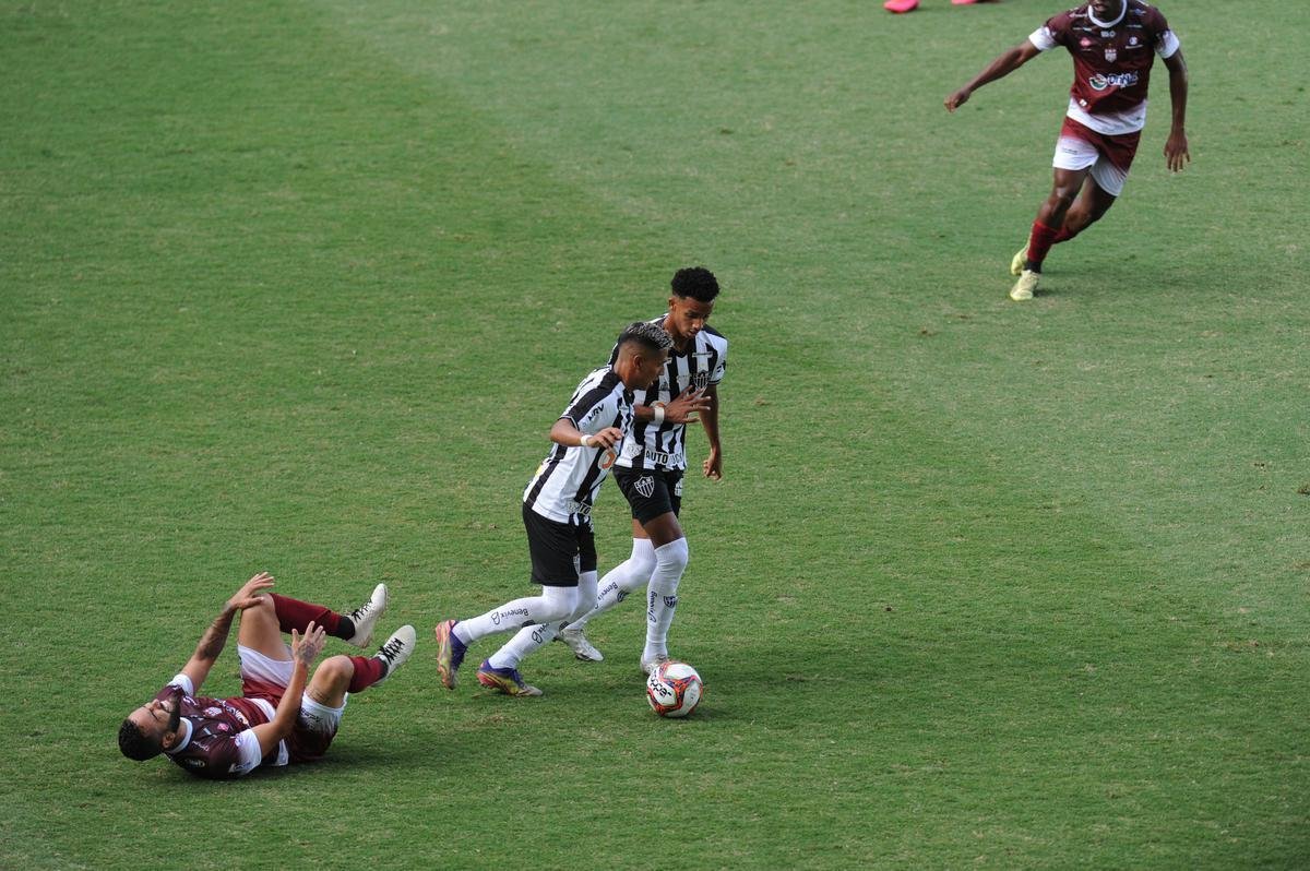 Fotos da vitria do Atltico sobre o Patrocinense, por 3 a 1, no Independncia, em Belo Horizonte, pela quarta rodada do Campeonato Mineiro. Mando foi do clube do interior, que no pde realizar a partida em Patrocnio devido ao elevado nmero de casos de COVID-19 na cidade.
