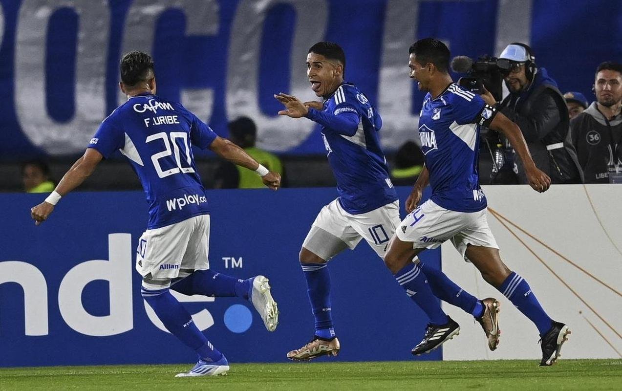 Millonarios-COL venceu Universidad Catlica-EQU por 2 a 1 e ser adversrio do Atltico na terceira fase da Libertadores