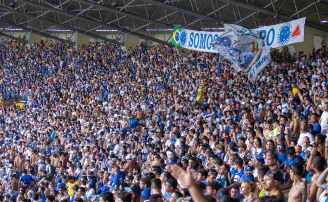 O Cruzeiro iniciou nesta quinta-feira (4) a venda de ingressos para o duelo com o Brusque, no Mineiro, na prxima tera (9)