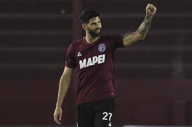 Nicols Orsini - Orsini j est acertado com o Boca Juniors. O atacante de 26 anos estava no Lans-ARG. Na ltima temporada, marcou oito gols em 29 jogos.