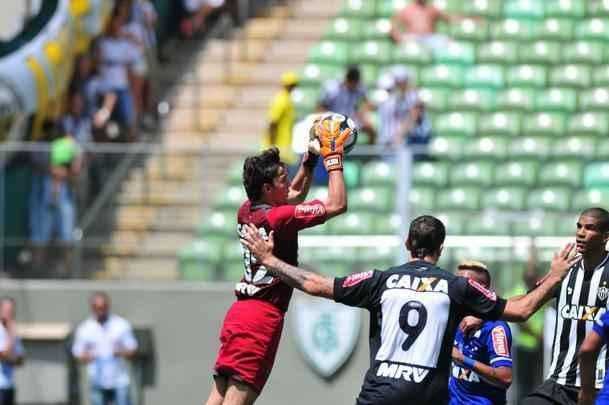 Imagens de lances do clssico mineiro realizado neste domingo, no Horto