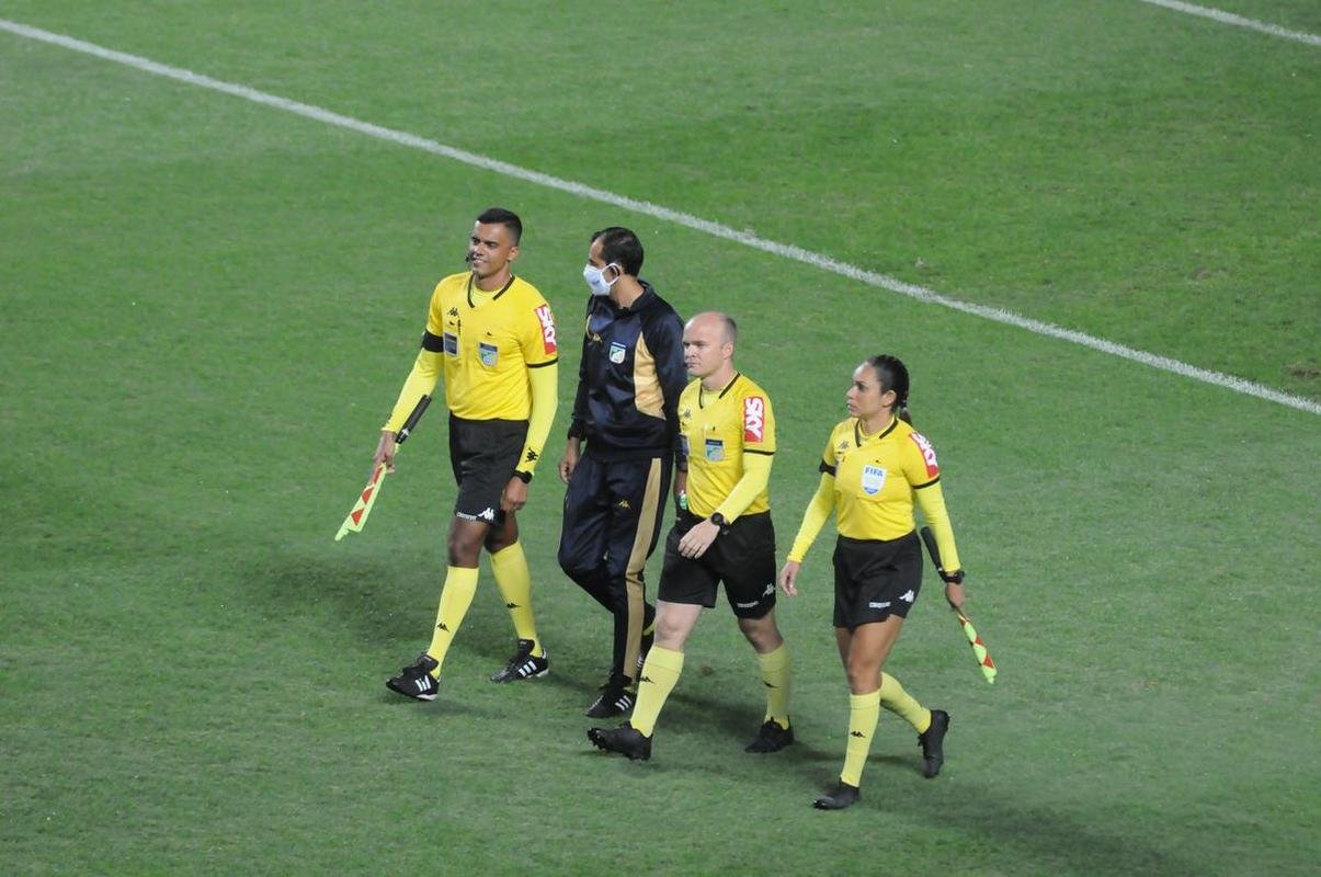 Fotos do jogo entre Cruzeiro e Botafogo, no Independncia, pela 30 rodada da Srie B do Campeonato Brasileiro