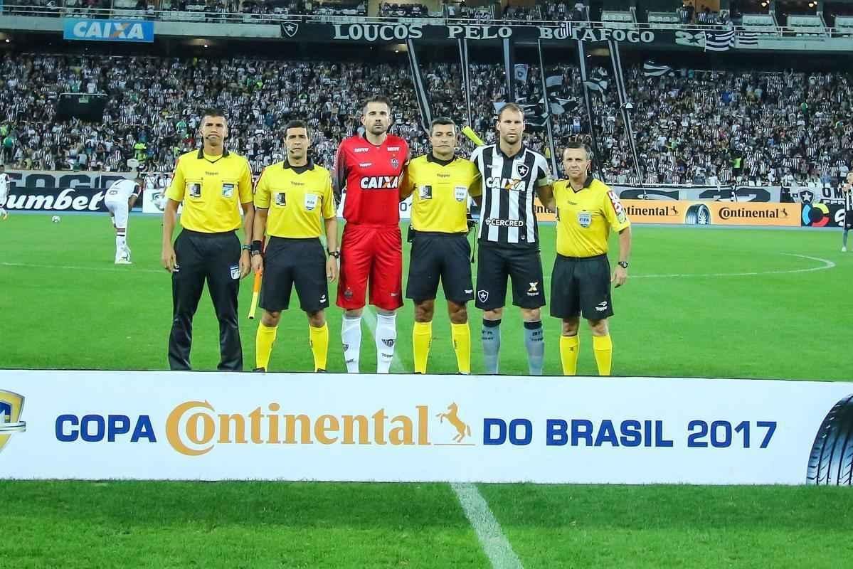 Atltico e Botafogo duelaram no Estdio Nilton Santos pelas quartas de final da Copa do Brasil