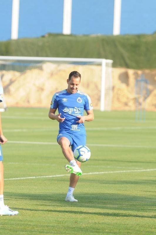 Galeria de fotos do treino do Cruzeiro nesta sexta-feira (6/9), na Toca da Raposa II