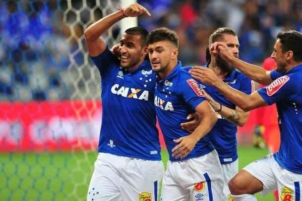 Imagens do jogo entre Cruzeiro e Corinthians, pelas quartas de final da Copa do Brasil, no Mineiro