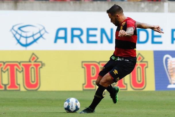 Partida entre Sport e Vitria, na Arena de Pernambuco, pela Copa do Nordeste