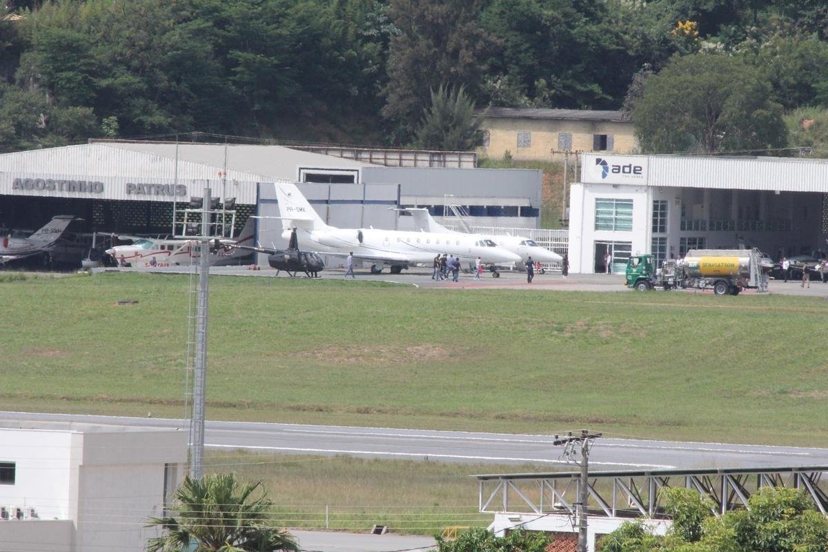 Imagens de Neymar indo embora de Belo Horizonte