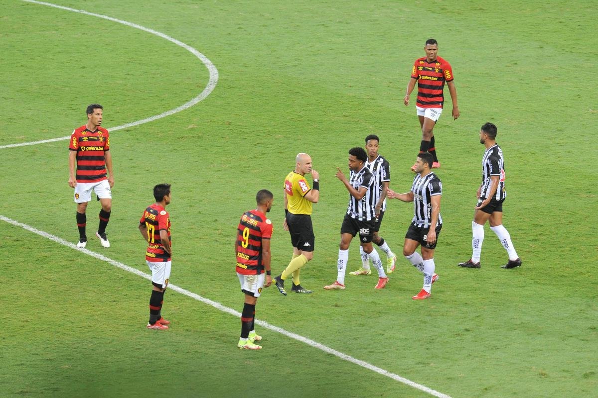Fotos do jogo entre Atltico e Sport, no Mineiro, em Belo Horizonte, pela 21 rodada da Srie A do Brasileiro de 2021