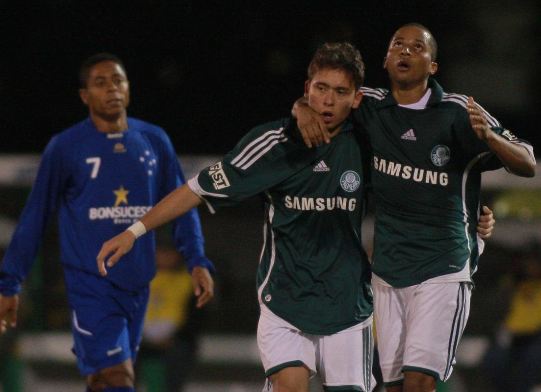 2009 - Palmeiras era o líder, com 44 pontos, um a mais que o Internacional. Time paulista terminou em 5°, com 62 pontos, cinco a menos que o Flamengo (que fechou a 23ª rodada em 9°, com 33 pontos).