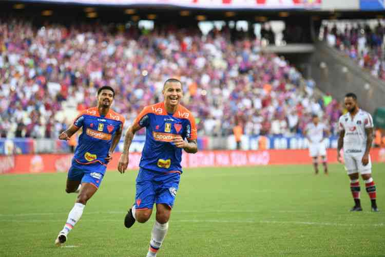 Corinthians perde para Atlético-GO e se complica na Copa do Brasil - Jogada  - Diário do Nordeste