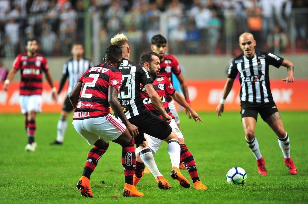 Fotos do primeiro tempo do duelo entre Atltico e Flamengo, no Independncia, pelo Brasileiro