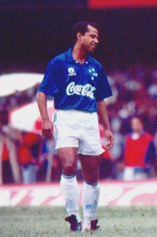 1994 - Supercopa da Libertadores - Cruzeiro foi eliminado na semifinal ao ser derrotado pelo Independiente-ARG.