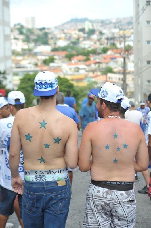 Imagens das torcidas de Amrica e Cruzeiro no clssico deste domingo, no Independncia, pela partida de ida da semifinal do Campeonato Mineiro