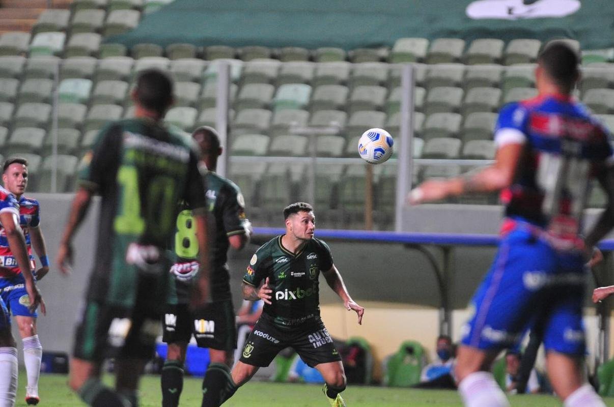 Fotos da vitria do Amrica sobre o Fortaleza, por 2 a 1, no Independncia, pela 29 rodada da Srie A do Campeonato Brasileiro