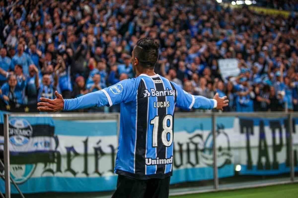 Grmio foi superior no primeiro tempo e abriu o placar aos 45 minutos, com Barrios