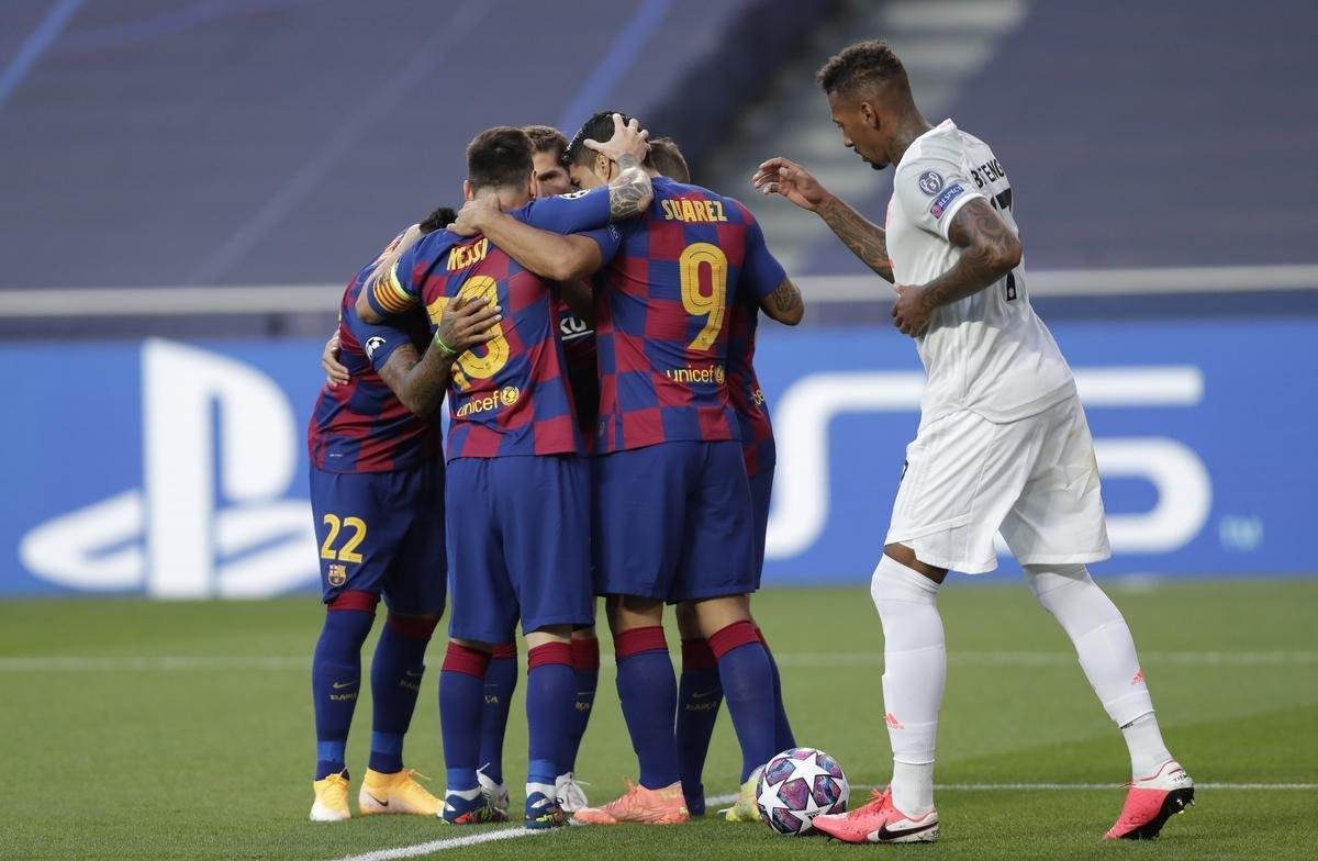 Bayern de Munique goleia Barcelona por 8 a 2 e vai  semifinal da Liga dos Campees 