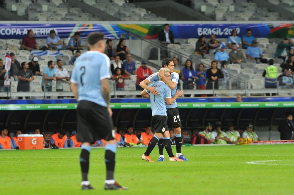 Fotos de Uruguai x Equador, no Mineiro