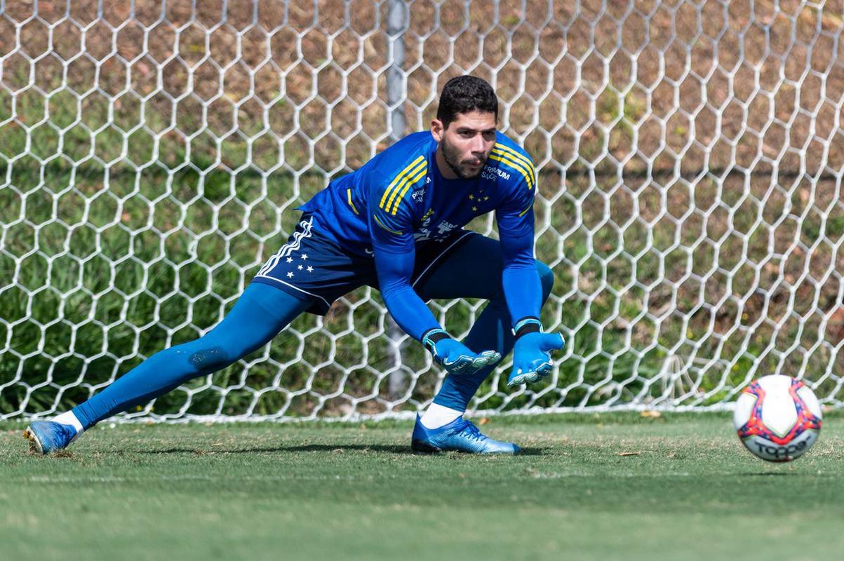 Fotos do treino do Cruzeiro desta sexta-feira na Toca II