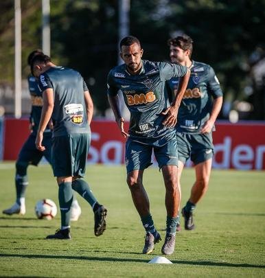 Fotos do treino do Atlético no Paraguai