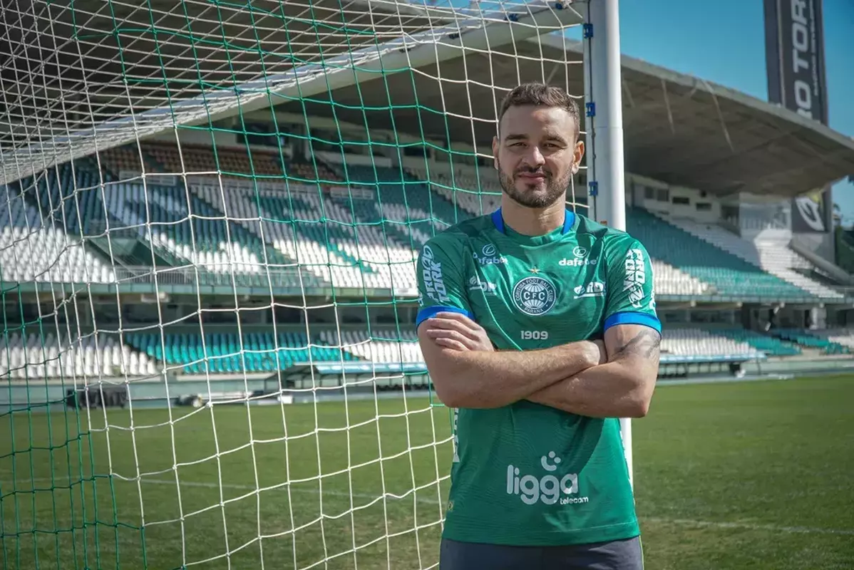Coritiba contratou o goleiro Gabriel Vasconcelos