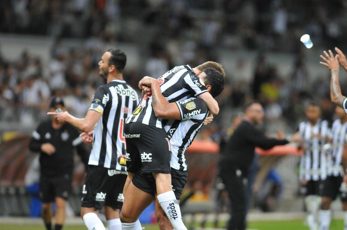 Fotos do jogo entre Atltico e Ava, pelo Campeonato Brasileiro