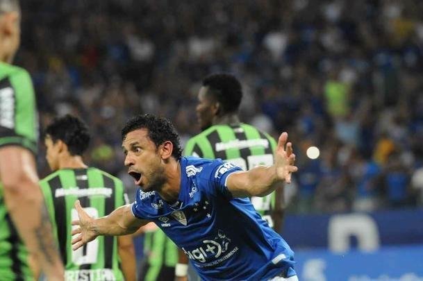 Fotos do duelo entre Cruzeiro e Amrica, no Mineiro