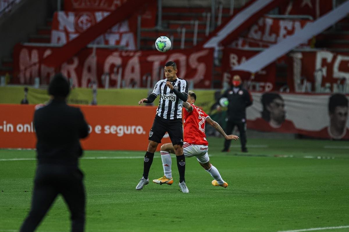 Fotos do duelo entre Internacional e Atltico, neste sbado, no Beira-Rio, em Porto Alegre, pela quinta rodada do Brasileiro
